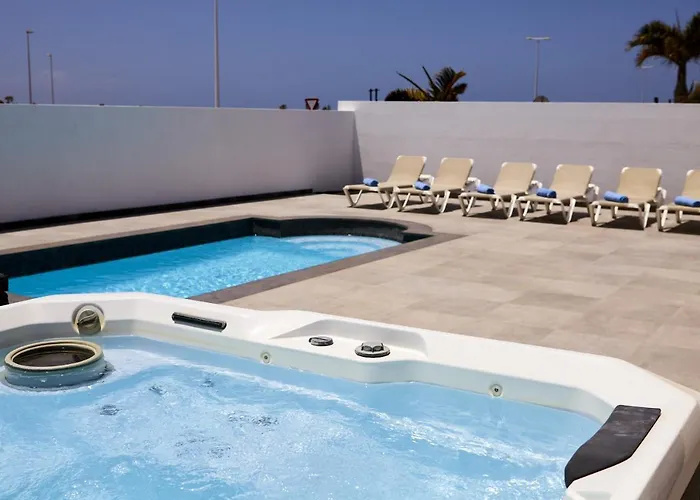 205 - Casa Santuario By Now Ltd فيلة *